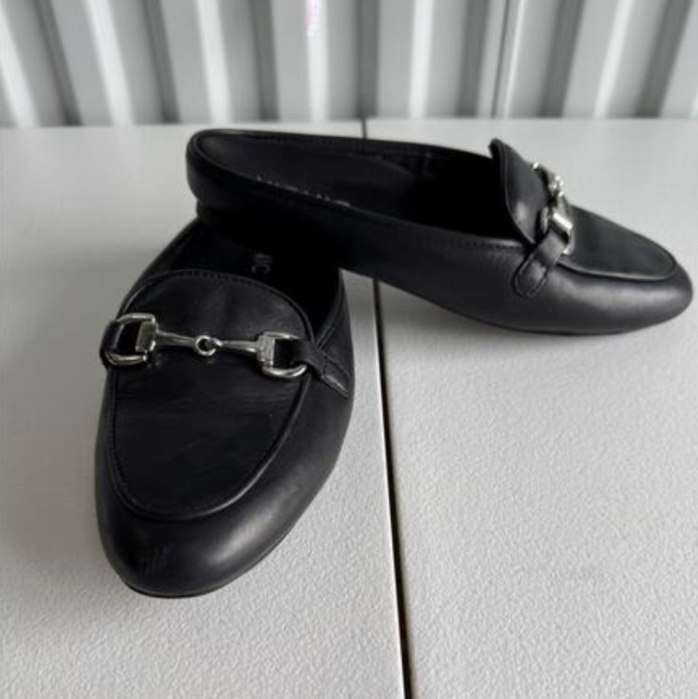 Vionic Adeline Black Leather Mules 7